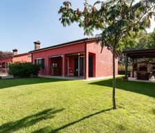 Italy Liguria Luni vacation rental compare prices direct by owner 28497700
