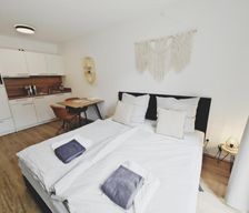 Germany Baden-Württemberg Metzingen vacation rental compare prices direct by owner 27733172