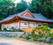 South Korea Jeollanam-Do Suncheon vacation rental compare prices direct by owner 35405260