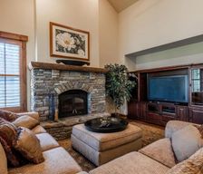 United States California Mammoth Lakes vacation rental compare prices direct by owner 32801810