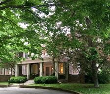 United States Kentucky Versailles vacation rental compare prices direct by owner 12679110