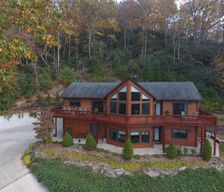 United States North Carolina Hendersonville vacation rental compare prices direct by owner 310570