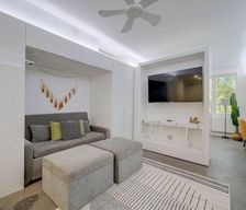 United States  Cleveland vacation rental compare prices direct by owner 32823059