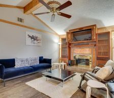 United States Texas Round Rock vacation rental compare prices direct by owner 32439221