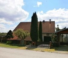 Czechia Böhmisches Hügelland Škrdlovice vacation rental compare prices direct by owner 4510061