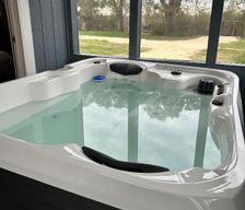 United States Texas New Braunfels vacation rental compare prices direct by owner 32555862