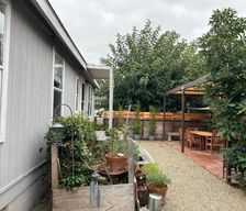 United States California Costa Mesa vacation rental compare prices direct by owner 37930329