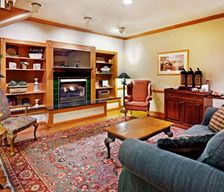 United States  York vacation rental compare prices direct by owner 12941005