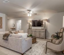 United States Texas Lubbock vacation rental compare prices direct by owner 28718863