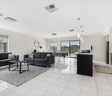 Australia Victoria Point Cook vacation rental compare prices direct by owner 35436137