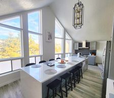 United States Utah Sandy vacation rental compare prices direct by owner 35768533