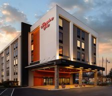 United States Virginia Fairfax vacation rental compare prices direct by owner 12972509