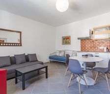 France Provence-Alpes-Côte d'Azur Charleval vacation rental compare prices direct by owner 29204674