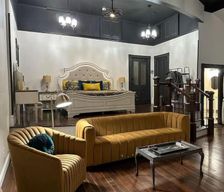 United States  Hermann vacation rental compare prices direct by owner 35860883