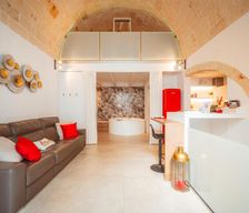 Italy Apulia Polignano a Mare vacation rental compare prices direct by owner 13285152