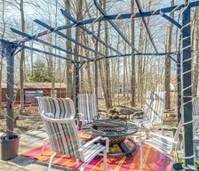 United States Pennsylvania Tobyhanna vacation rental compare prices direct by owner 36602984