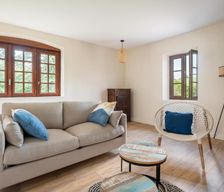 France  Poule-lès-Écharmeaux vacation rental compare prices direct by owner 37692918