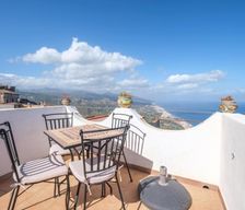 Italy Sicily Forza d'Agrò vacation rental compare prices direct by owner 32526587