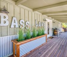 United States California Bass Lake vacation rental compare prices direct by owner 35287438