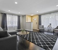 United States Illinois Des Plaines vacation rental compare prices direct by owner 32555043