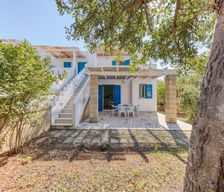 Italy  Marina di Novaglie vacation rental compare prices direct by owner 33479159