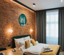 Poland Lodz Łódź vacation rental compare prices direct by owner 32518202