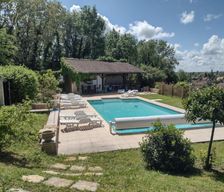 France Burgundy Saint-Germain-des-Rives vacation rental compare prices direct by owner 33008407