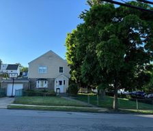 United States New York Yonkers vacation rental compare prices direct by owner 32547278