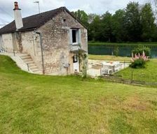 France Burgundy Chassignelles vacation rental compare prices direct by owner 35922811