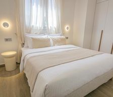Greece Syros Ermoupoli vacation rental compare prices direct by owner 33477277