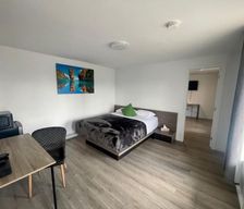 Canada Quebec Saint-Bruno-de-Montarville vacation rental compare prices direct by owner 35864541