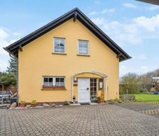 Germany Moseleifel Lutzerath vacation rental compare prices direct by owner 4054195