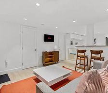 United States Maryland Washington, D.C. vacation rental compare prices direct by owner 36553077
