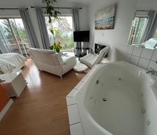 Canada British Columbia Salt Spring Island vacation rental compare prices direct by owner 6768332