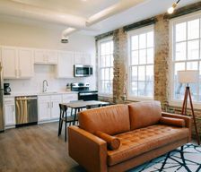 United States Kentucky Frankfort vacation rental compare prices direct by owner 35421160