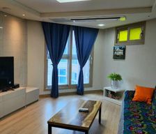 South Korea Gyeonggi-do Pyeongtaek vacation rental compare prices direct by owner 36896983