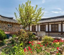 South Korea Gyeongsangbuk-Do Gyeongju vacation rental compare prices direct by owner 38151053