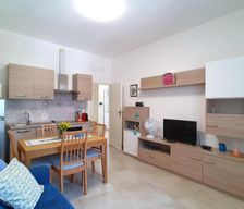 Italy Tuscany Luino vacation rental compare prices direct by owner 36037741