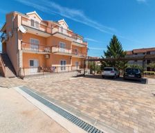 Croatia Sibenik-Knin County Vodice vacation rental compare prices direct by owner 6428075