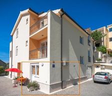 Croatia Split-Dalmatia County Brela vacation rental compare prices direct by owner 29895226