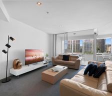 Australia Queensland Surfers Paradise vacation rental compare prices direct by owner 19498716