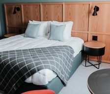 United States Michigan Holland vacation rental compare prices direct by owner 38308320