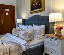 Romania Hunedoara Deva vacation rental compare prices direct by owner 14174094