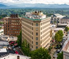 United States North Carolina Asheville vacation rental compare prices direct by owner 35848350