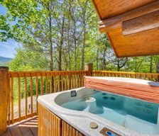 United States Tennessee Gatlinburg vacation rental compare prices direct by owner 26618840