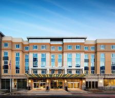 United States California Cupertino vacation rental compare prices direct by owner 12840951