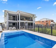 Australia Queensland Urangan vacation rental compare prices direct by owner 27039181