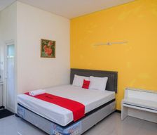 Indonesia Central Java Kalibanteng-kidul vacation rental compare prices direct by owner 35466309