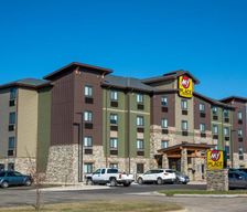 United States South Dakota Watertown vacation rental compare prices direct by owner 11908343