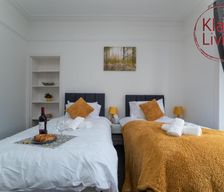 United Kingdom Scotland Coatbridge vacation rental compare prices direct by owner 4076273